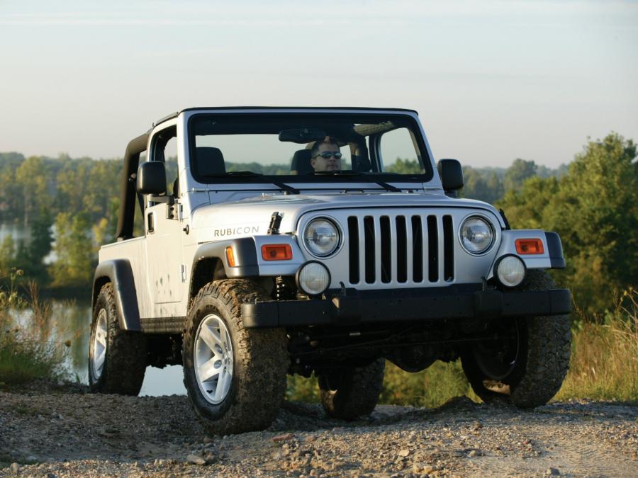  Jeep Wrangler 2005 года  (фото 15 из 21)